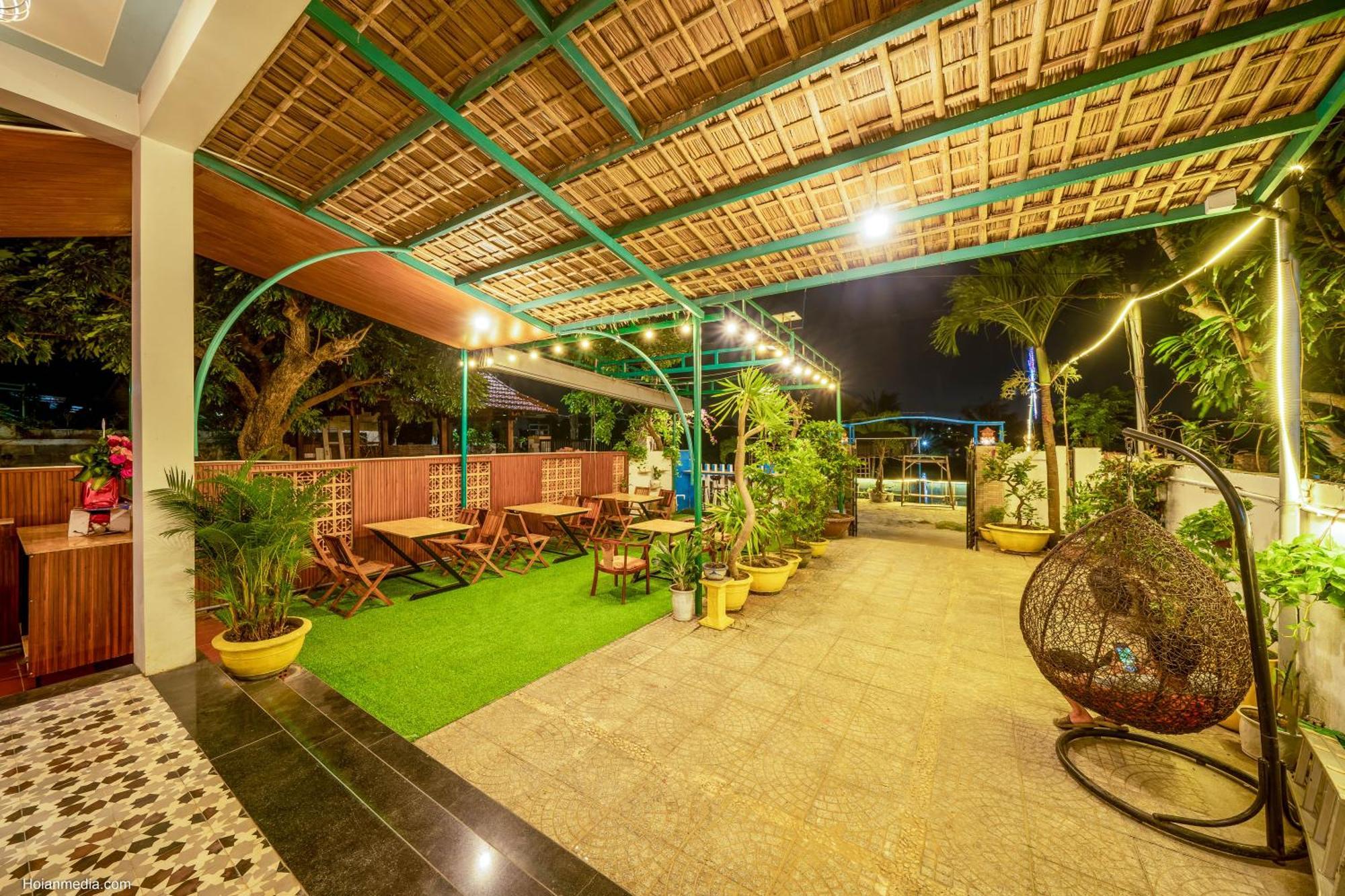 Riverside Dorm And Restaurant Hoi An Exterior photo